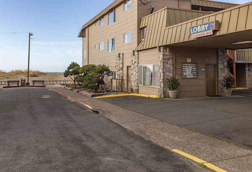 モーテル Ebb Tide Oceanfront Inn