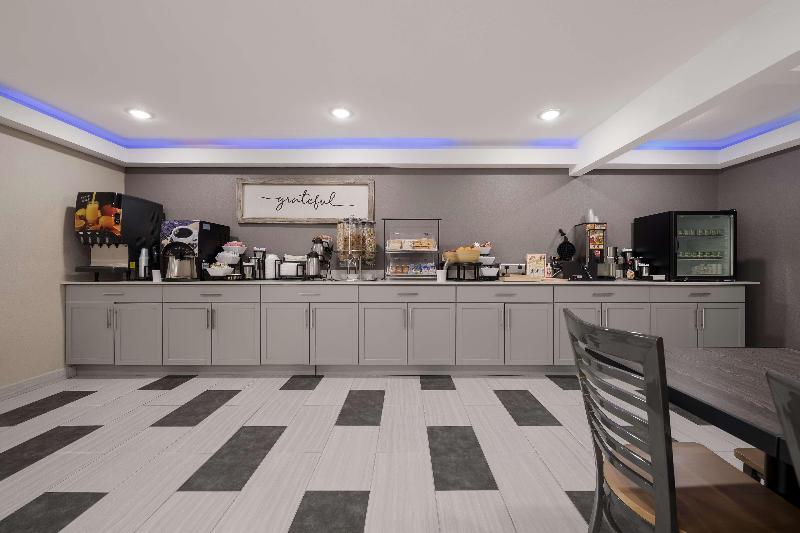 モーテル Econo Lodge