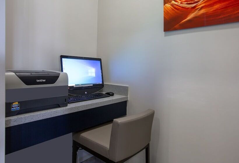 Мотель Elev8 Flagstaff I40 Exit 198 Butler Ave