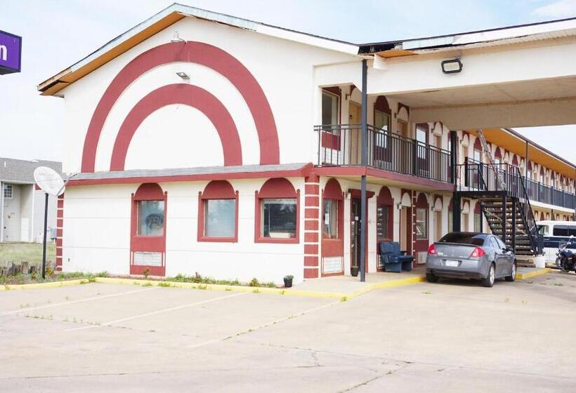 فندق على الطريق Knights Inn Altus