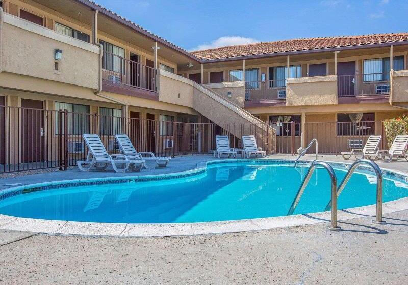 فندق على الطريق Rodeway Inn Santee San Diego East