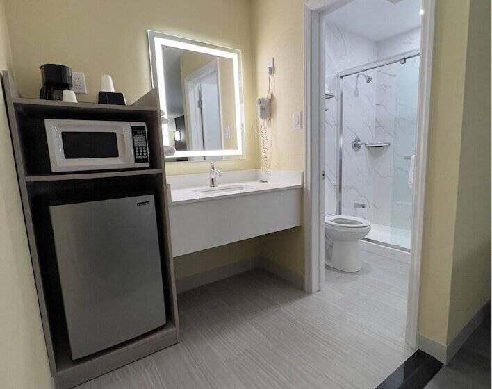 فندق على الطريق Travel Inn New Castle Airport