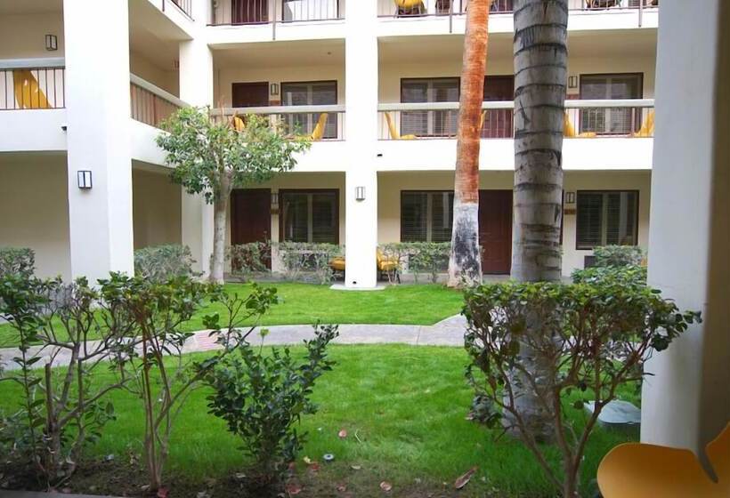 Palm Mountain Resort & Spa