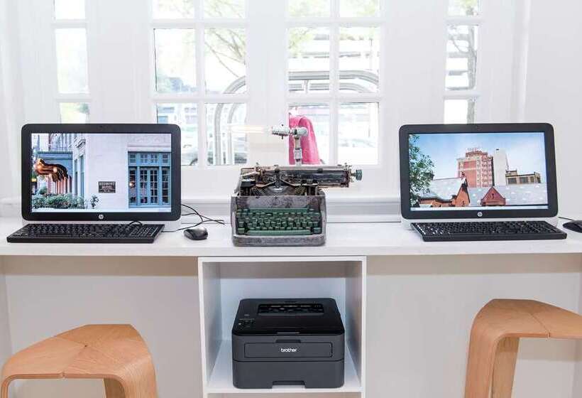 Redmont Hotel Birmingham, Curio Collection By Hilton