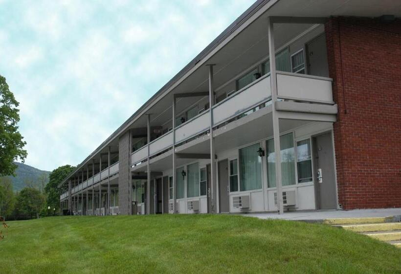 Курорт Fort William Henry