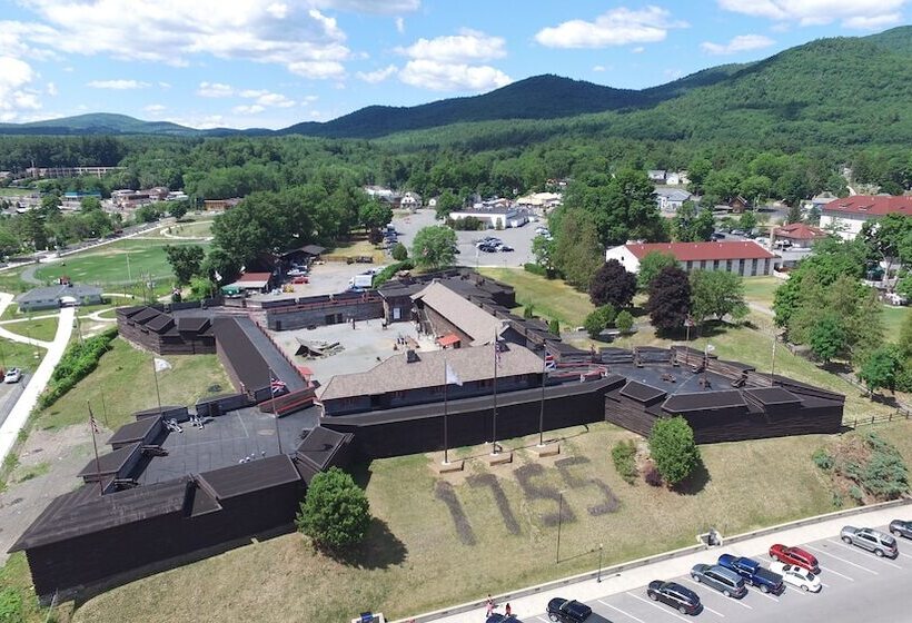 Курорт Fort William Henry