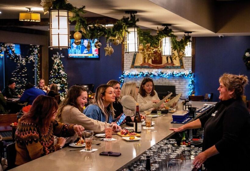 Курорт Fort William Henry