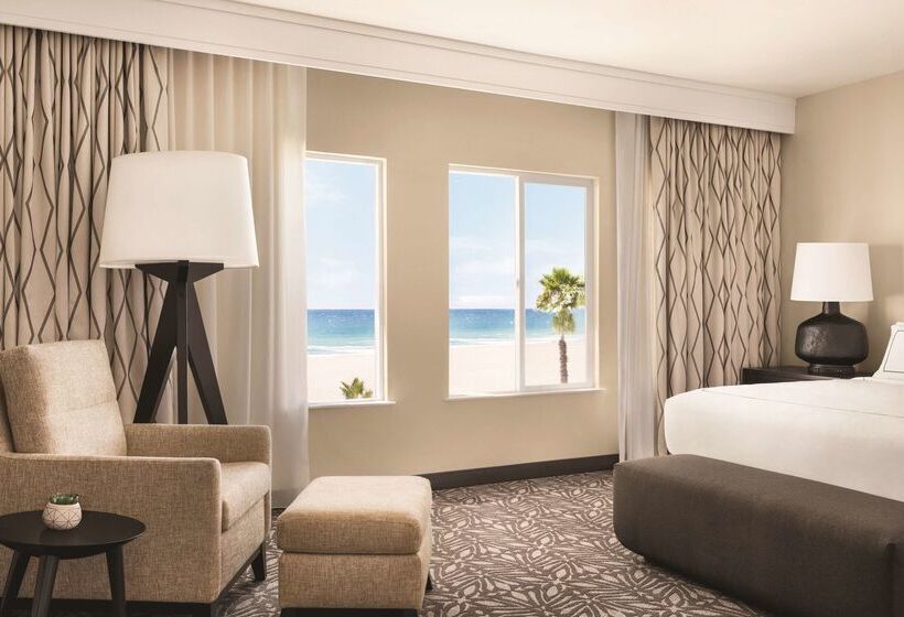 استراحتگاه Zachari Dunes On Mandalay Beach, Curio Collection By Hilton