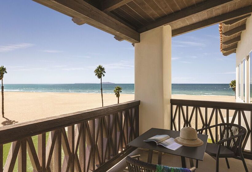 استراحتگاه Zachari Dunes On Mandalay Beach, Curio Collection By Hilton