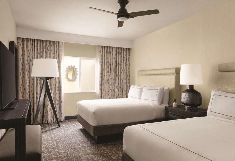 استراحتگاه Zachari Dunes On Mandalay Beach, Curio Collection By Hilton