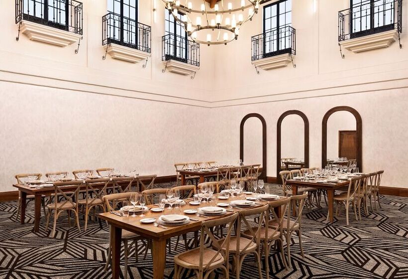 渡假胜地  Zachari Dunes On Mandalay Beach, Curio Collection By Hilton