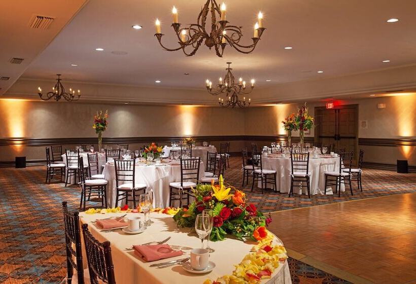 渡假胜地  Zachari Dunes On Mandalay Beach, Curio Collection By Hilton