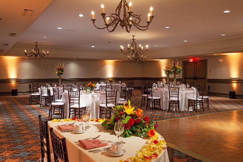 渡假胜地  Zachari Dunes On Mandalay Beach, Curio Collection By Hilton