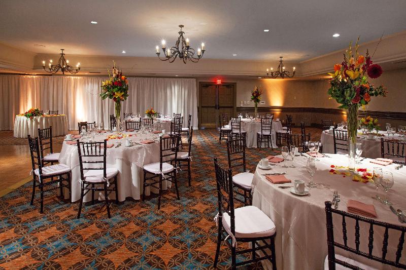 渡假胜地  Zachari Dunes On Mandalay Beach, Curio Collection By Hilton