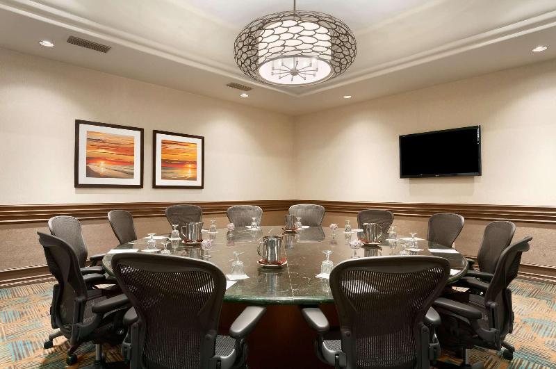 渡假胜地  Zachari Dunes On Mandalay Beach, Curio Collection By Hilton