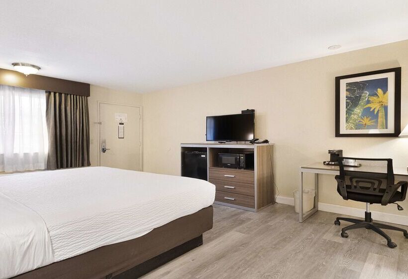 Surestay Plus Hotel By Best Western Sacramento North