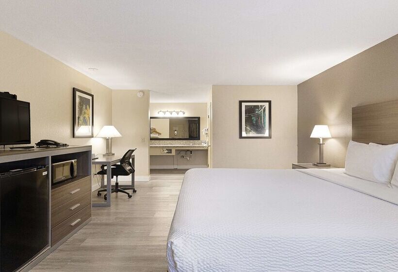 Surestay Plus Hotel By Best Western Sacramento North