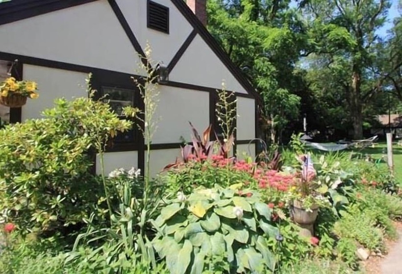 The Earl Of Sandwich Motel