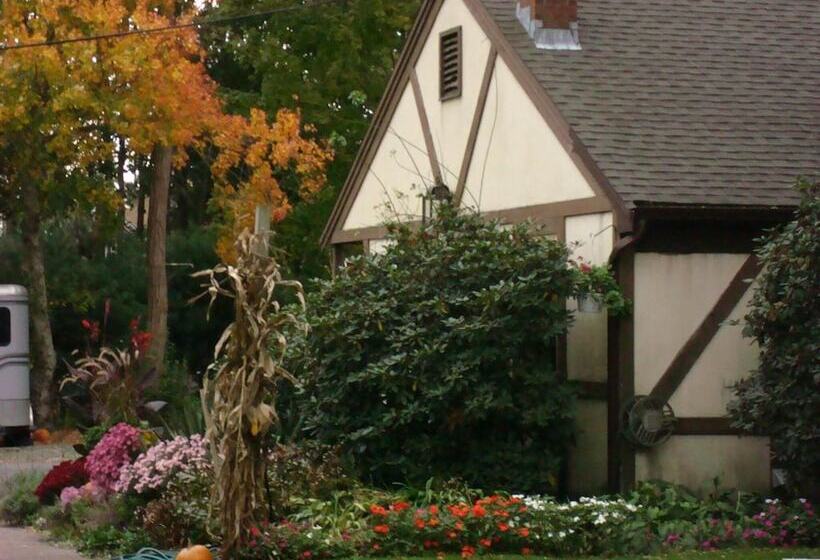 The Earl Of Sandwich Motel