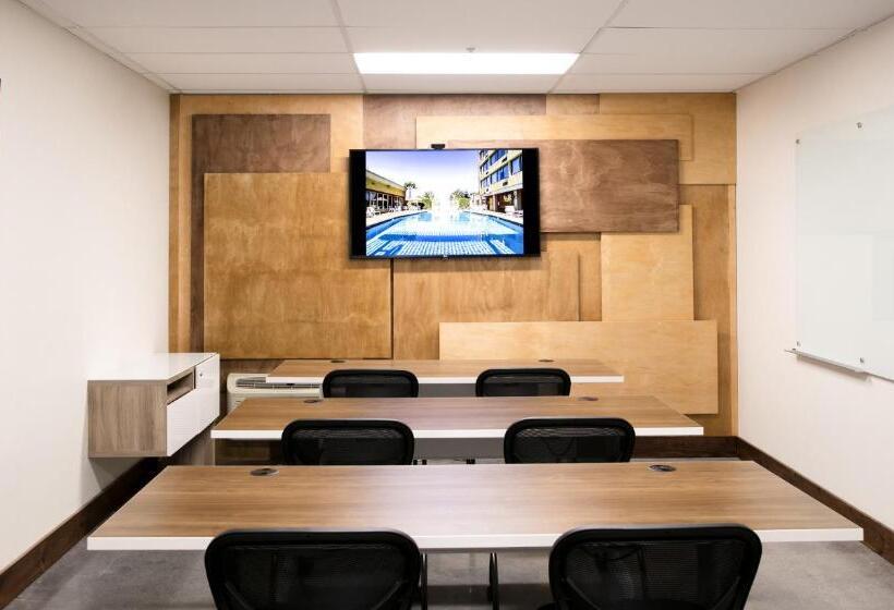 Clarion Hotel Concord Walnut Creek