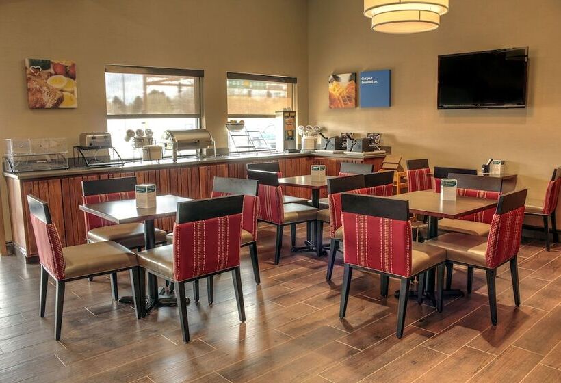 Comfort Inn At Buffalo Bill Village Resort