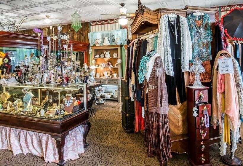 Comfort Inn At Buffalo Bill Village Resort