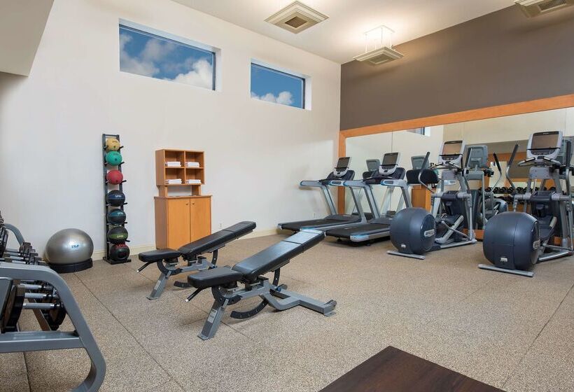 Doubletree By Hilton Hotel Grand Rapids Airport