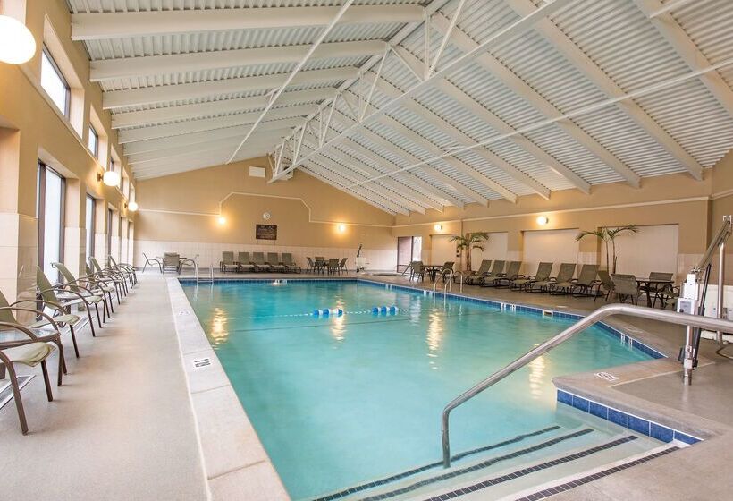 Doubletree By Hilton Hotel Grand Rapids Airport