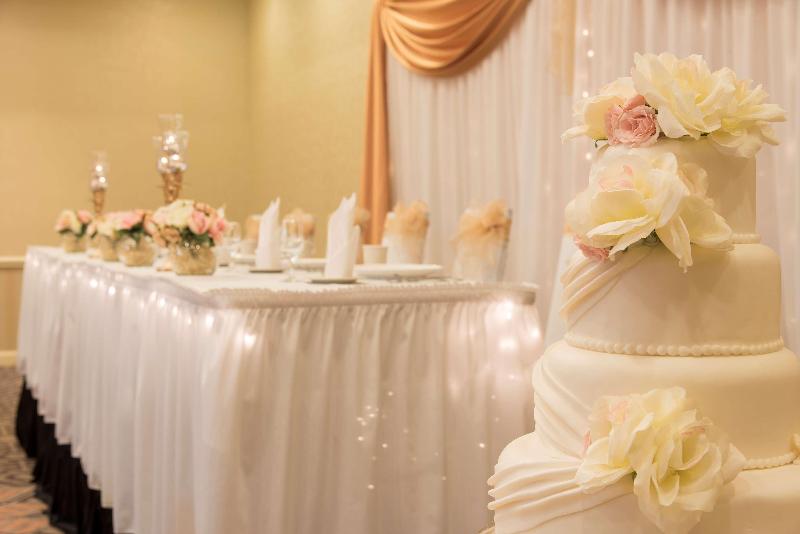 Doubletree By Hilton Hotel Grand Rapids Airport