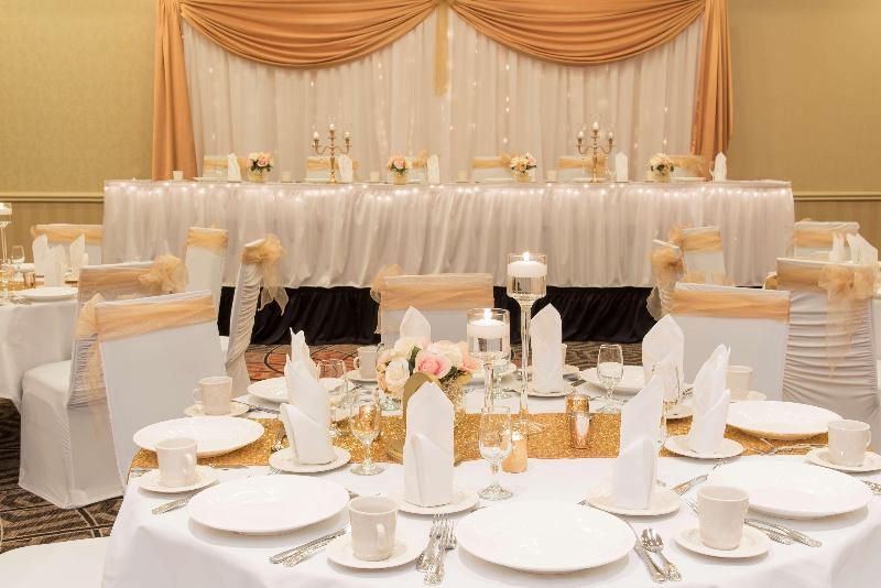 Doubletree By Hilton Hotel Grand Rapids Airport