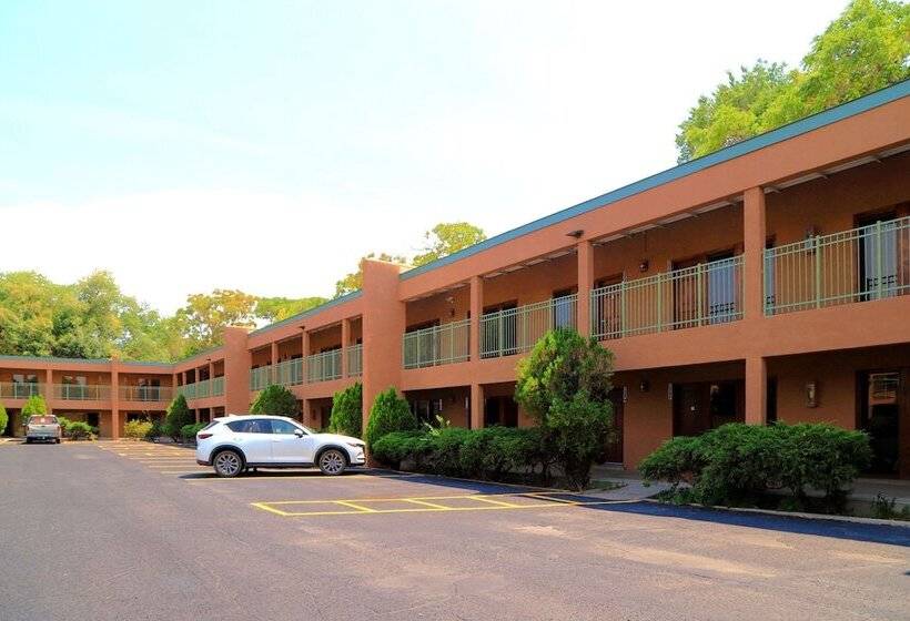 El Sendero Inn, Ascend Hotel Collection