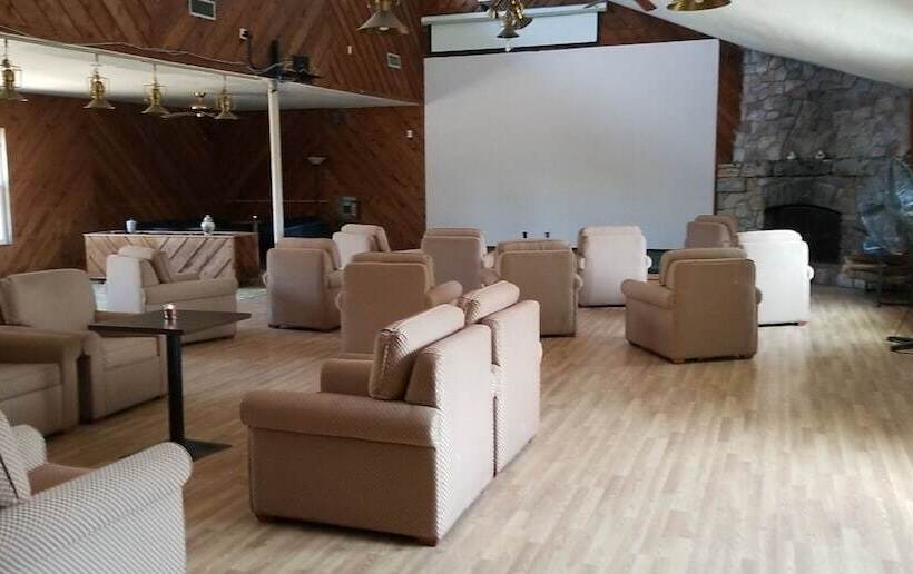 فندق على الطريق Glenwood Inn & Conference Center