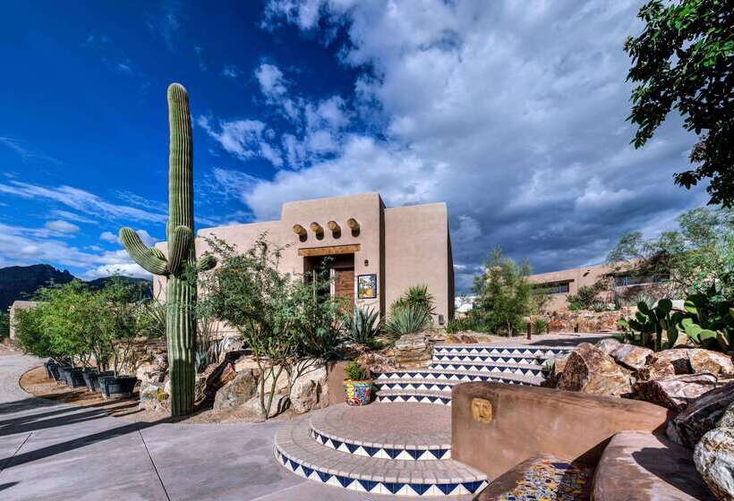 Hacienda Del Sol Guest Ranch Resort