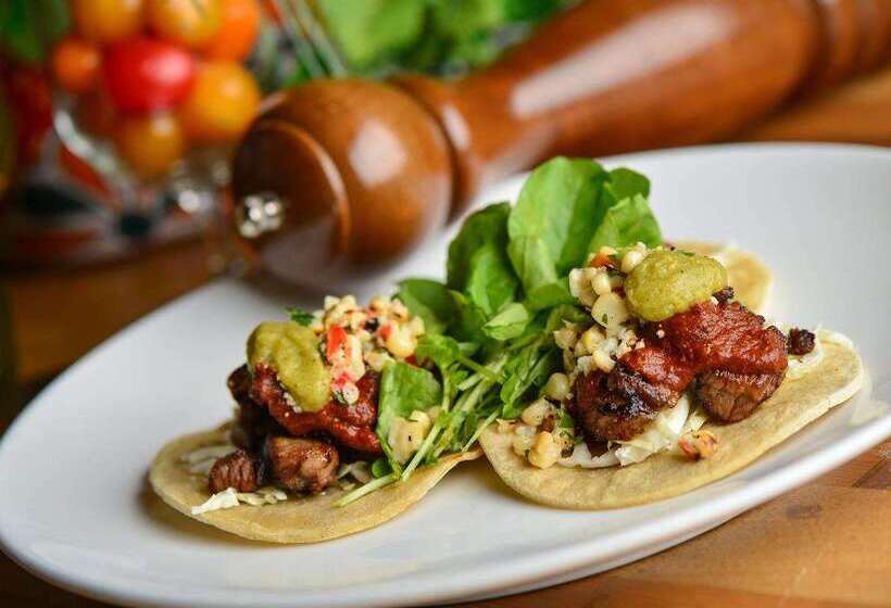 Hacienda Del Sol Guest Ranch Resort