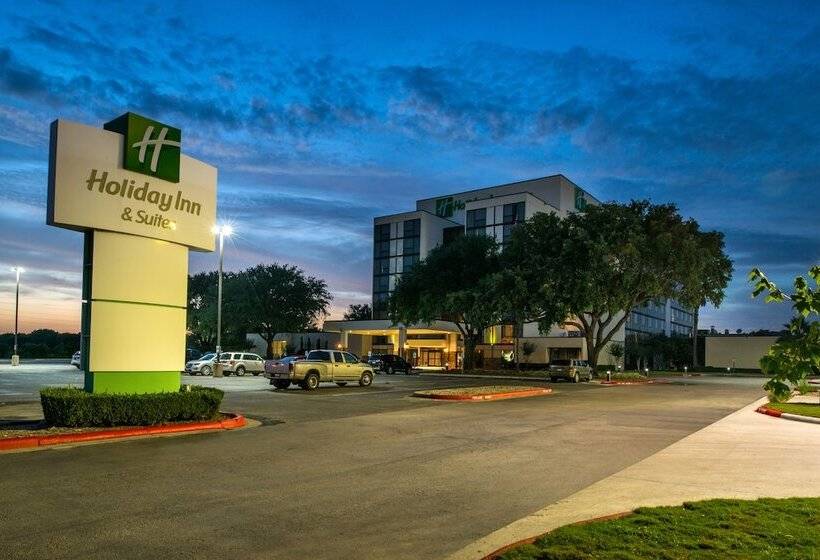 Holiday Inn Hotel And Suites Beaumont Plaza I 10 & Walden, An Ihg