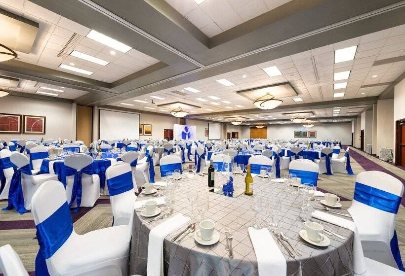 Holiday Inn Hotel And Suites Beaumont Plaza I 10 & Walden, An Ihg