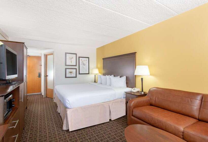 هتل Americinn By Wyndham Madison West