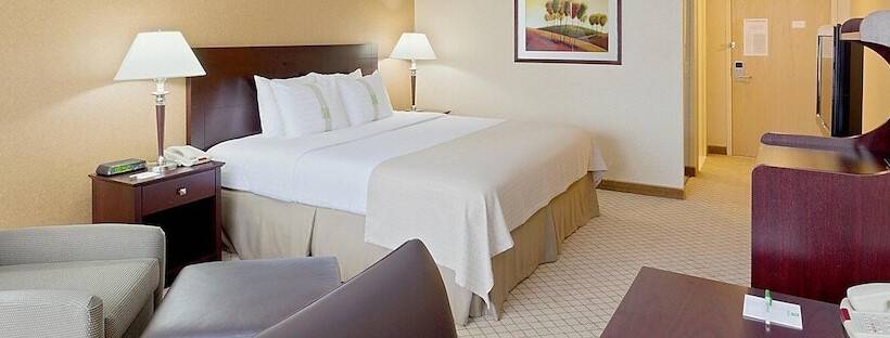 בית מלון כפרי Armoni Inn & Suites