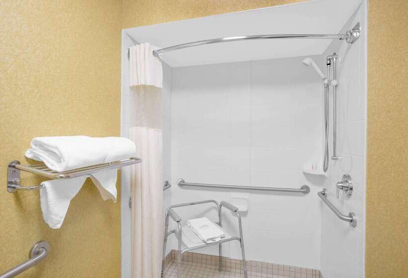 فندق Baymont By Wyndham Camp Lejeune