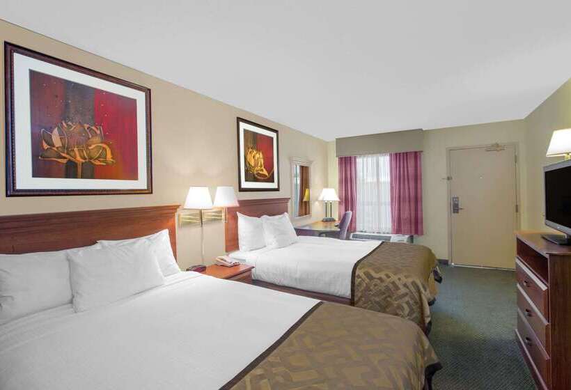 فندق Baymont By Wyndham Camp Lejeune