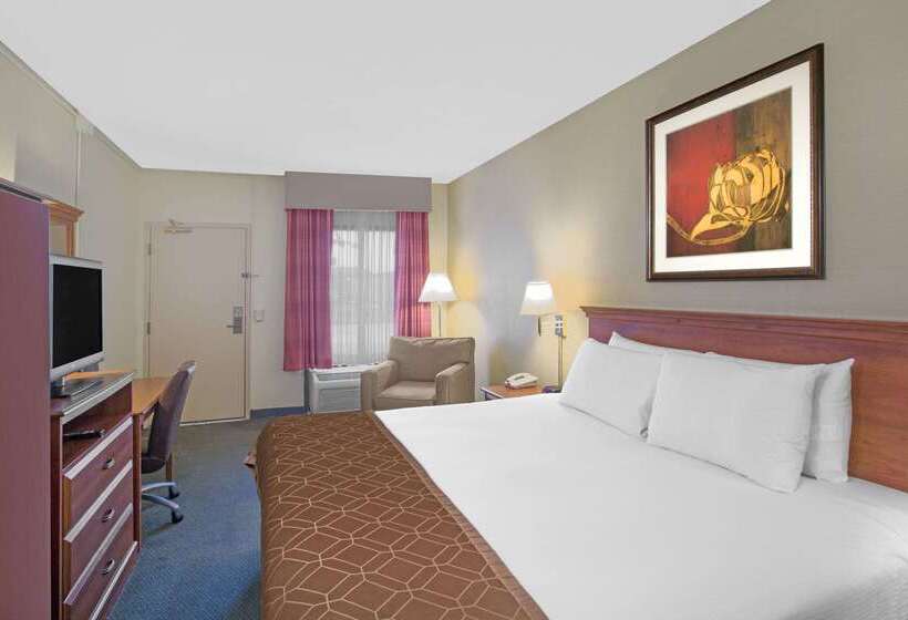 فندق Baymont By Wyndham Camp Lejeune