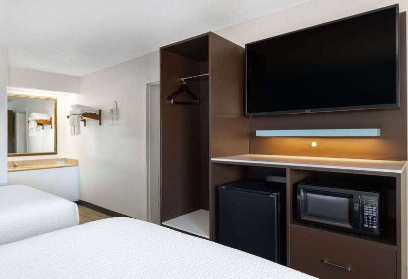 فندق Baymont By Wyndham Camp Lejeune