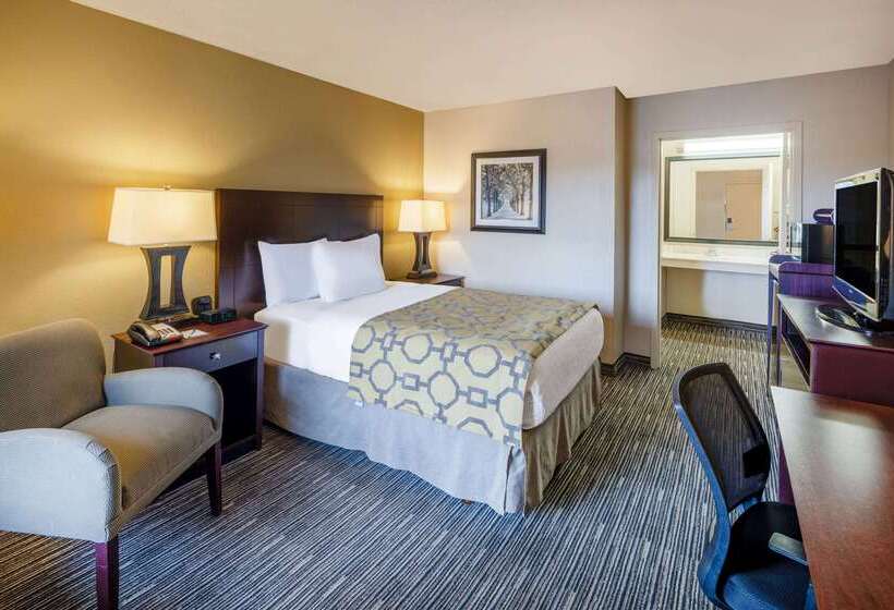 בית מלון כפרי Baymont By Wyndham Columbus Ga