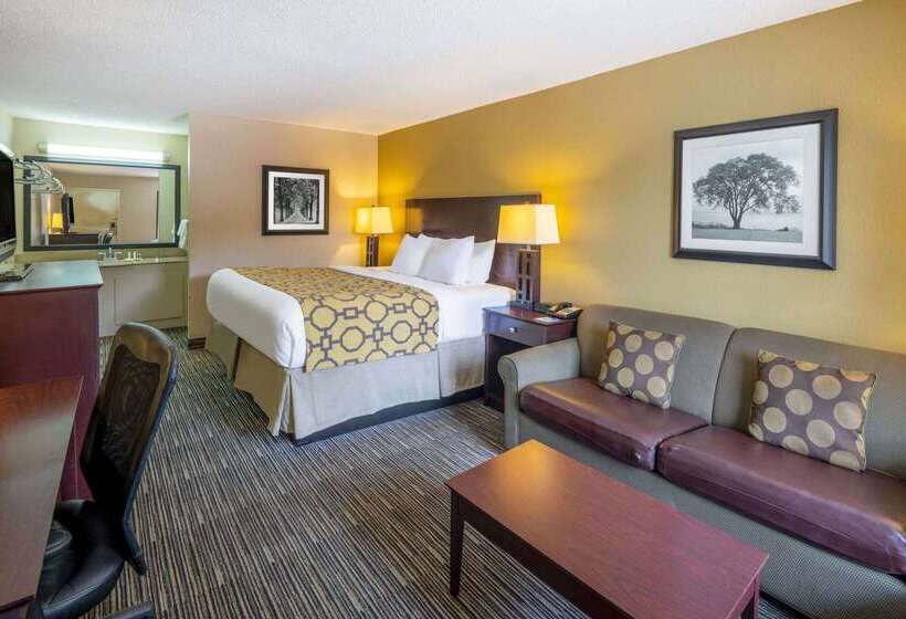 هتل Baymont By Wyndham Columbus Ga