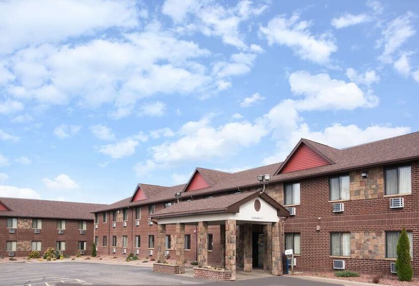 هتل Baymont By Wyndham Eau Claire Wi