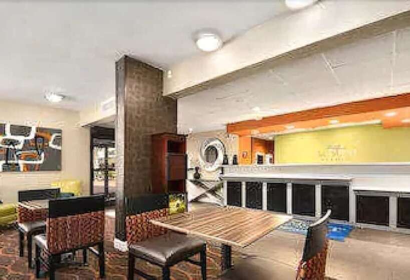 فندق Baymont Inn & Suites Florence By Wyndham