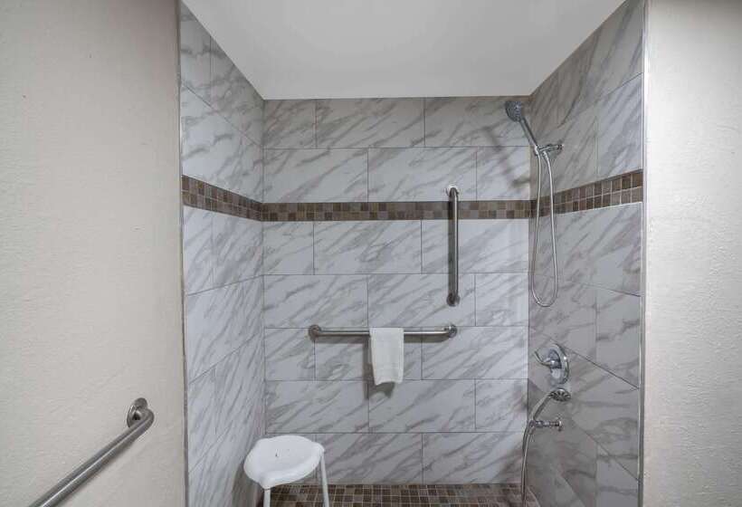 فندق Baymont By Wyndham Murfreesboro