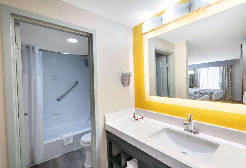 فندق Baymont By Wyndham Murfreesboro