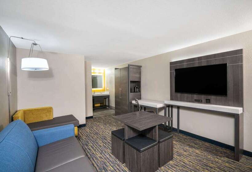 فندق Baymont By Wyndham Murfreesboro