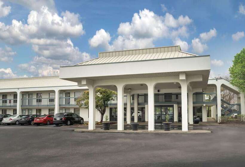 فندق Baymont By Wyndham Murfreesboro